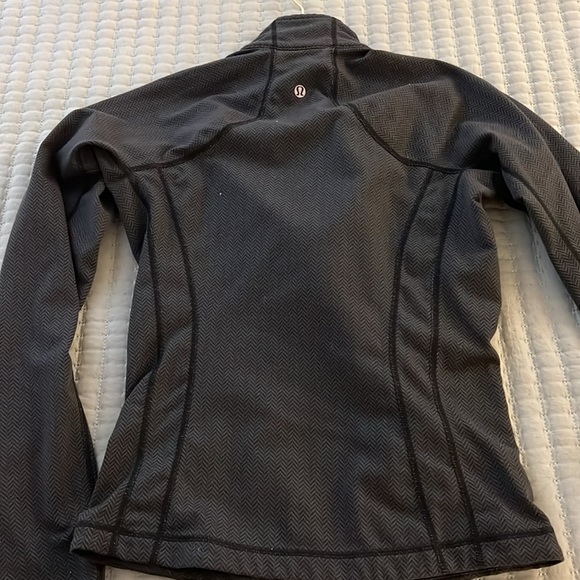 Lululemon running jacket - Picture 3 of 3